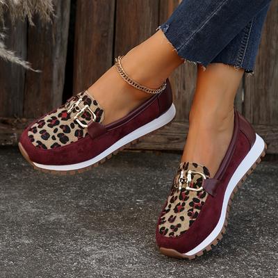 Женская обувь больших размеров 2025 Лето Новые Металлическая пряжка Большой размер Плоская подошва Повседневная Тканевая Одинарная обувь