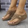 New Women's Shoes Pinch Cold Slippers Women's Metal Thick-soled Wedges Comfortable Beach Sandals