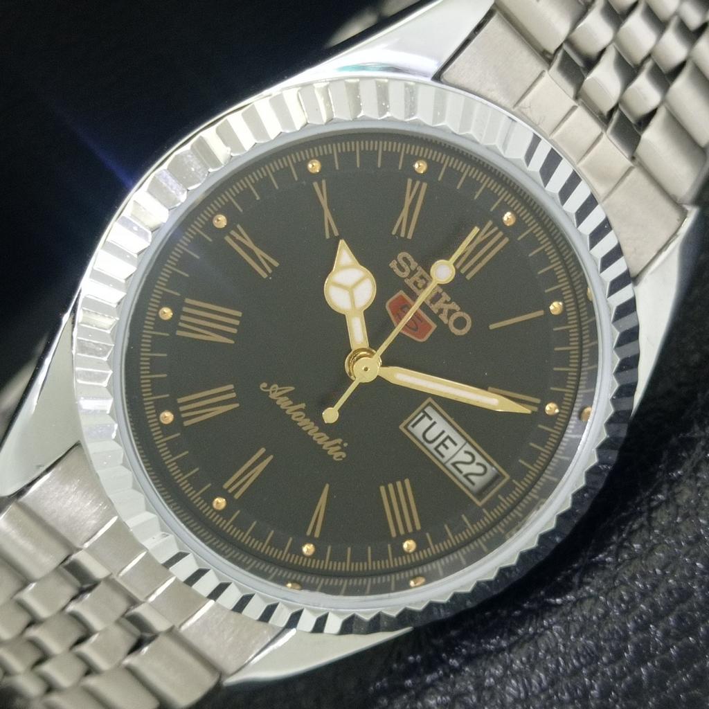 JAPAN VINTAGE REFURBISHED SEIKO 5 AUTOMATIC ROMAN FIGURE MENS WATCH a442096-1