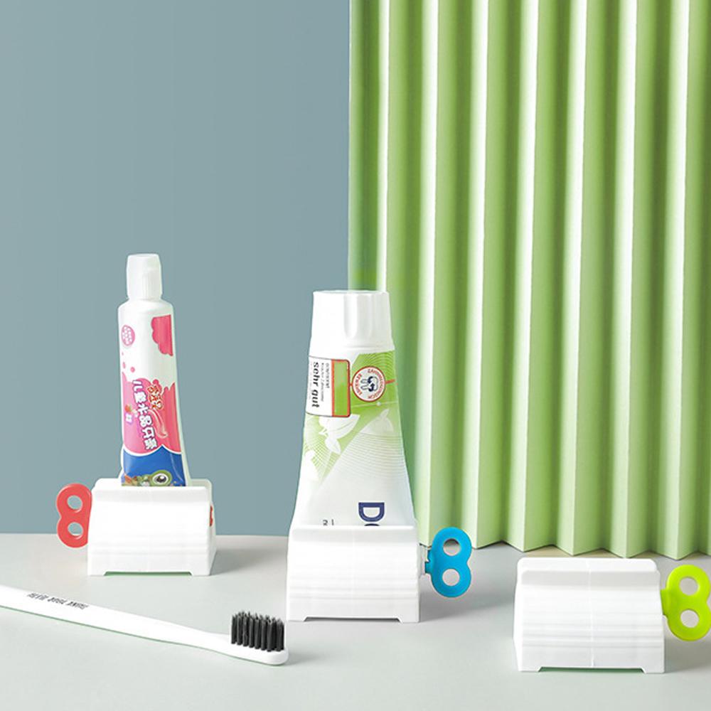 Принадлежности для ванной комнаты Пластиковый ручной выдавливатель зубной пасты, вращающийся держатель для тюбика, подставка для зубной щетки