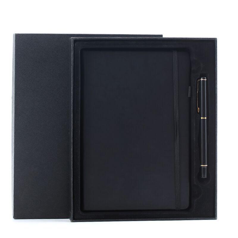 «Блокнот формата А5 в твердом переплете с полиуретановым ремешком, настраиваемым логотипом, свежим и простым дизайном»