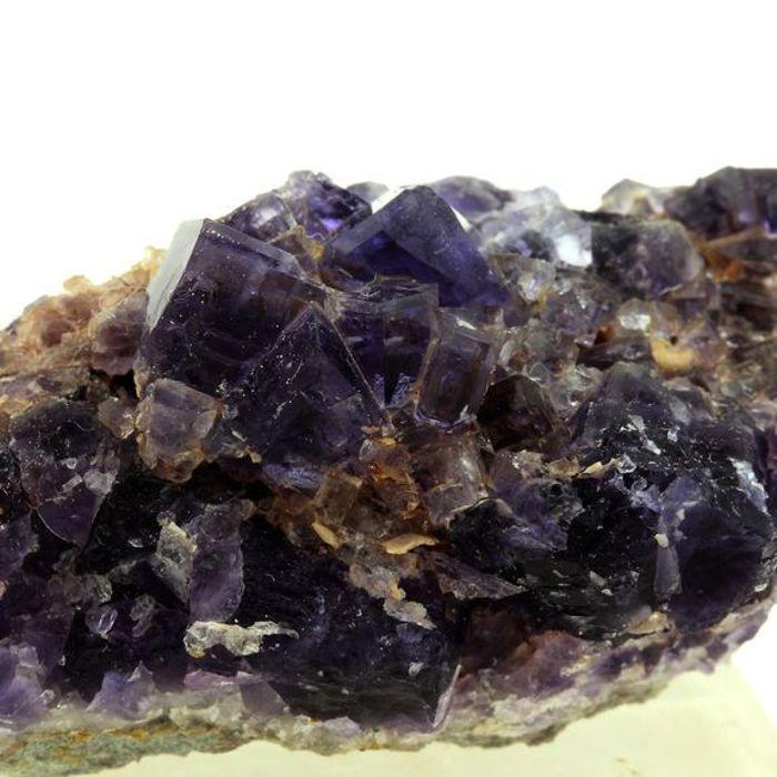Pierres et Minéraux. Fluorite + Quartz. 233.0 ct. La Cabaña, Berbes, Asturias, Espagne.