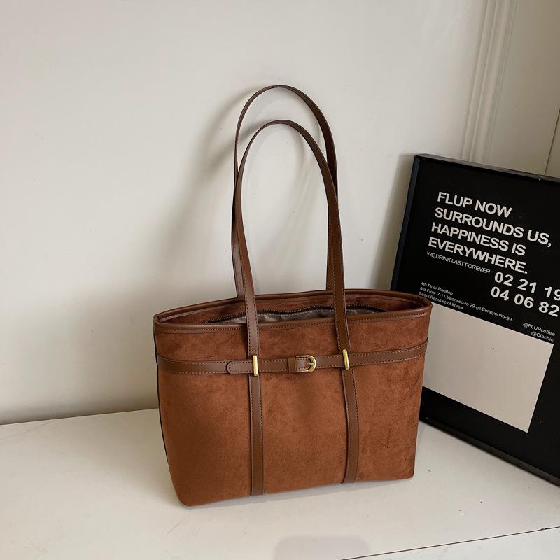 Retro and Fashionable Hand-held Underarm Bag, Commuting Single-shoulder Bag, Large Capacity, Simple and Trendy Tote Bag