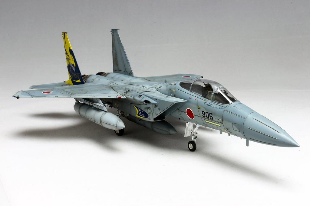 Место 1/72 Самолет F-15J Eagle Сил самообороны Японии, модернизированный, 306-я эскадрилья, Авиашоу 2017 в Комацу, Памятная схема окраски, Золотой E