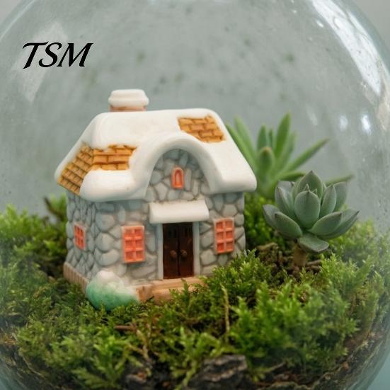 Resin Micro Landscape Christmas Miniature House Figurine, Snow Village Statue, Tiny Building Model Ornament for Fairy Garden, Moss Landscape,