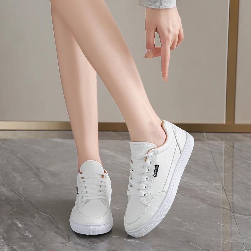 Мода Белые кроссовки женские на платформе повседневные беговые теннисные спортивные вулканизированные туфли кожаные кроссовки женские модные тенденции