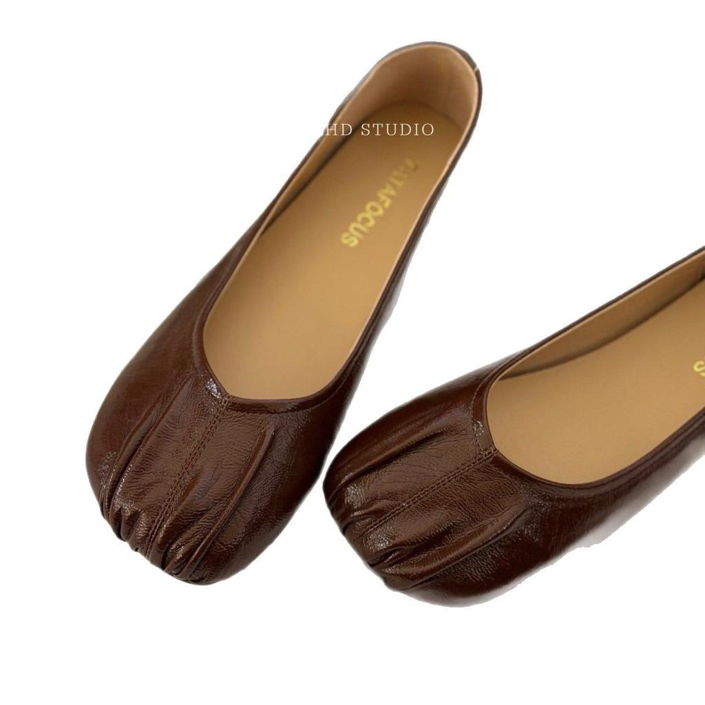 Retro Pleated Flat-soled Doudou Shoes Women's 2025 Spring New One-pedal Soft-soled Grandma Shoes Shallow Mouth with Skirt Single Shoes