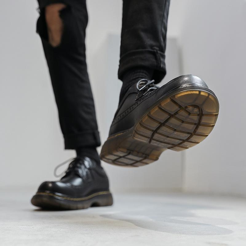 Мужские ажурные гравированные ботинки 2024 года, модная повседневная обувь, удобные кожаные кроссовки для активного отдыха, мужская обувь, ковбойские сапоги, мотоциклетные сапоги