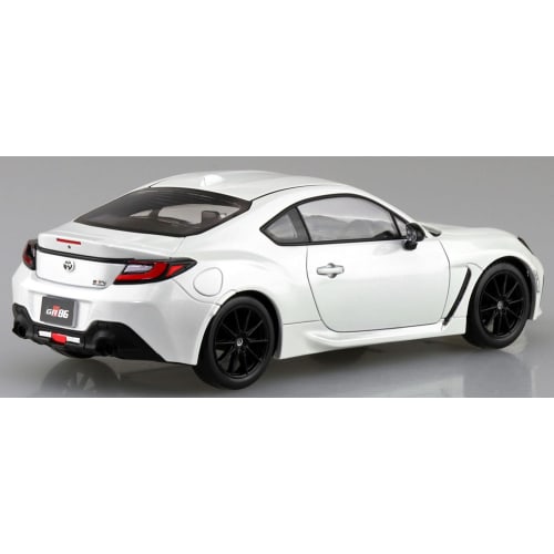 Aoshima Bunka Kyozai 1/32 Scale The Snap Kit Series No. 21-B Toyota GR86 Crystal White Pearl Pre-Colored Plastic Model Kit