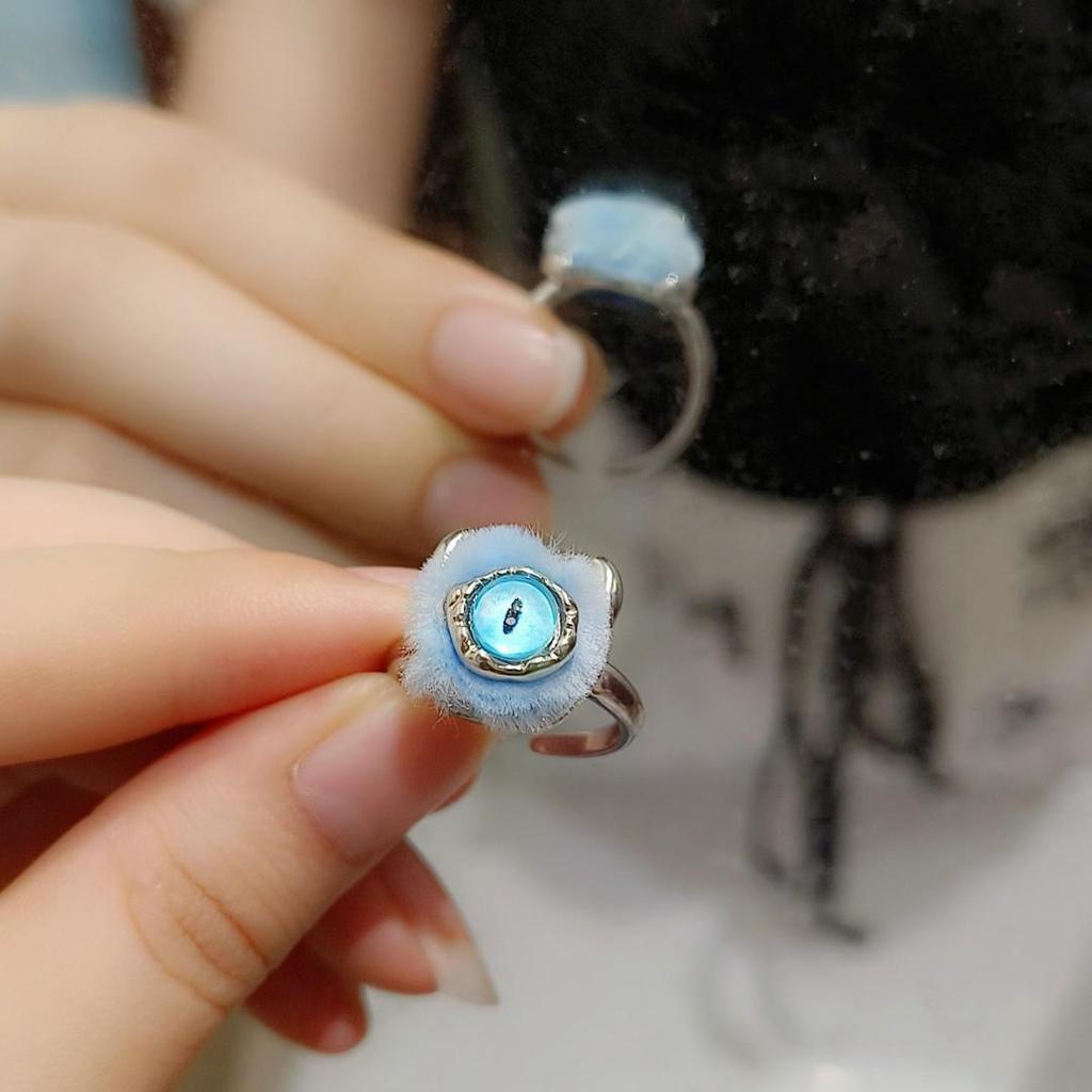 Soft and Cute Women's Plush Ring - Popular Douyin Model, Spring Fashion, Versatile, and Fun