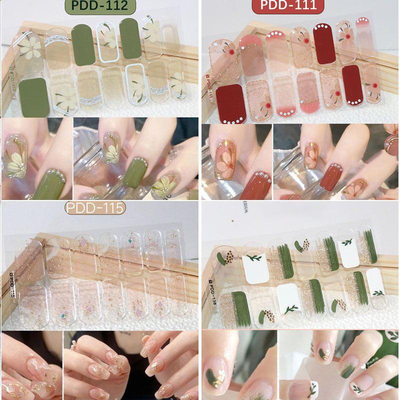 Press On Nail Stickers 1 Sheet Long Lasting Floral Pattern Self Adhesive Fake Nails for Gift Giving