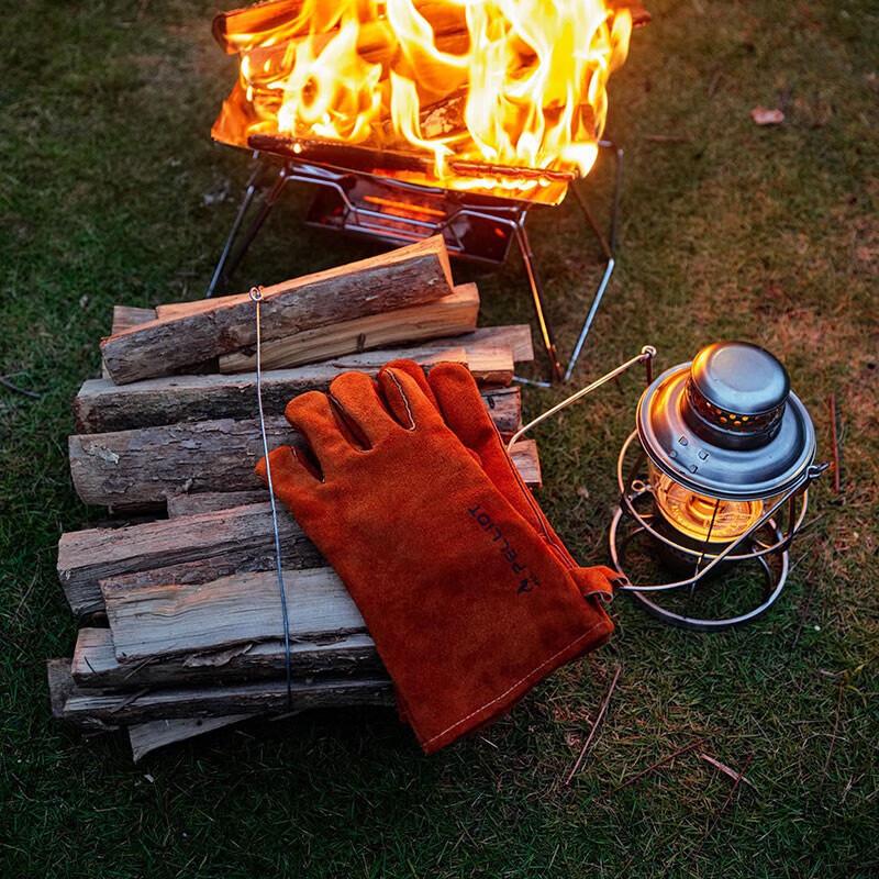 Pelliot Flame-Retardant Leather Camping Gloves