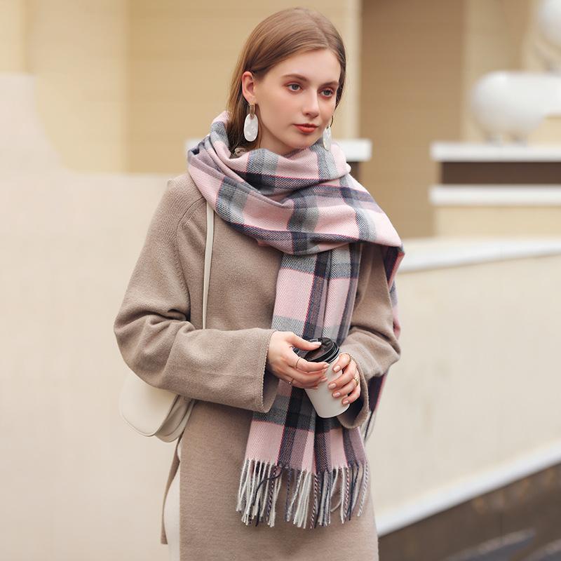 Женский шарф 2025 Зима Новый Шарф из Имитации Кашемира Контрастный Цвет Клетчатый Принт Шаль Шарф Бахрома