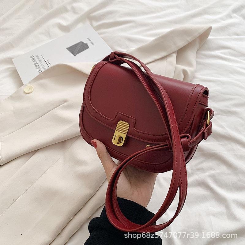 Underarm small bag 2025 new trendy fashion shoulder bag retro texture women's bag casual versatile messenger small square bag
