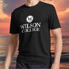 Новый товар Wilson College Активный логотип Футболка Футболка Смешная Американский размер от S до 5XL