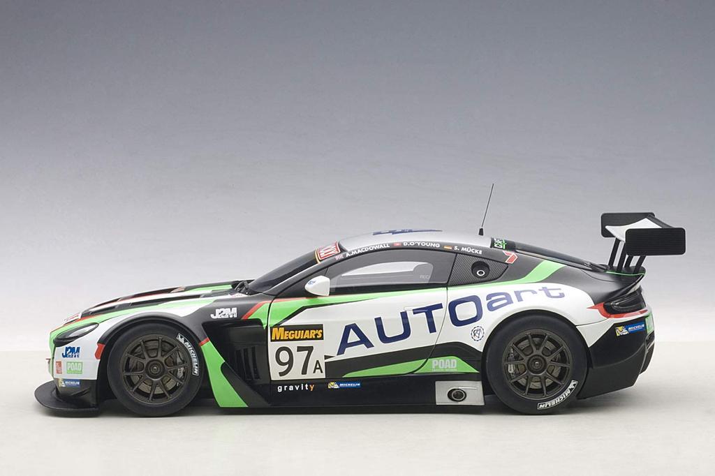 AUTOart Aston Martin V12 Vantage 2015 12 Hour 1/18 #97 (Bathurst Race)