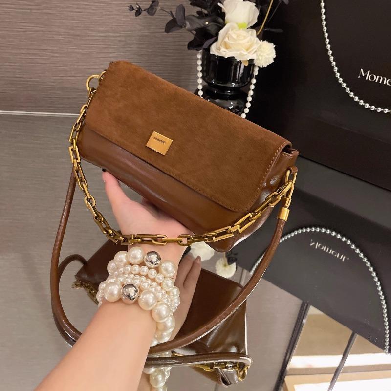 High-end niche bags for women, new autumn/winter vintage crossbody bags, super popular single shoulder underarm small square bag