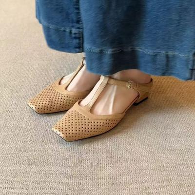 Мода Мода Закрытый носок Дизайн с вырезами Женские полушлепанцы Уличные шлепанцы Балетки Мюли Шлепанцы 2025 Роскошные Балетки с квадратным носком Сандалии