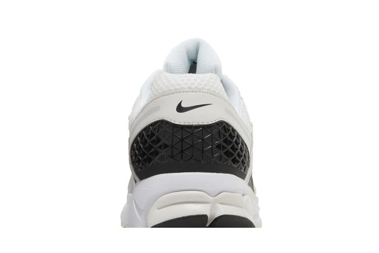 Nike Zoom Vomero 5 Белый Черный