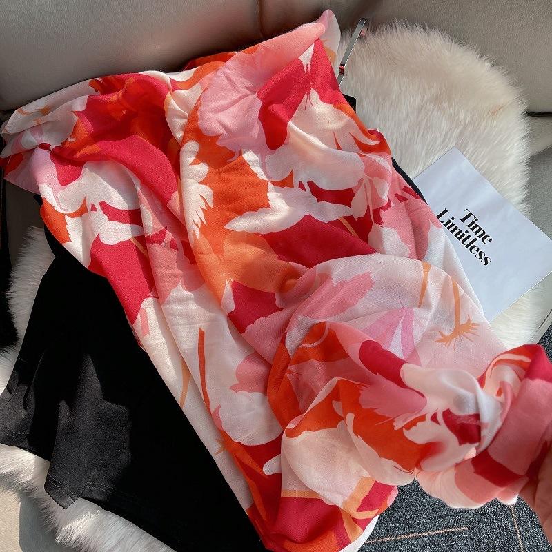 Fashion Brand Lovely Floral Tassel Viscose Shawl Scarf Ladies Soft Pashmina Hijabs and Wraps Foulard Muslim Sjaal 180*90Cm