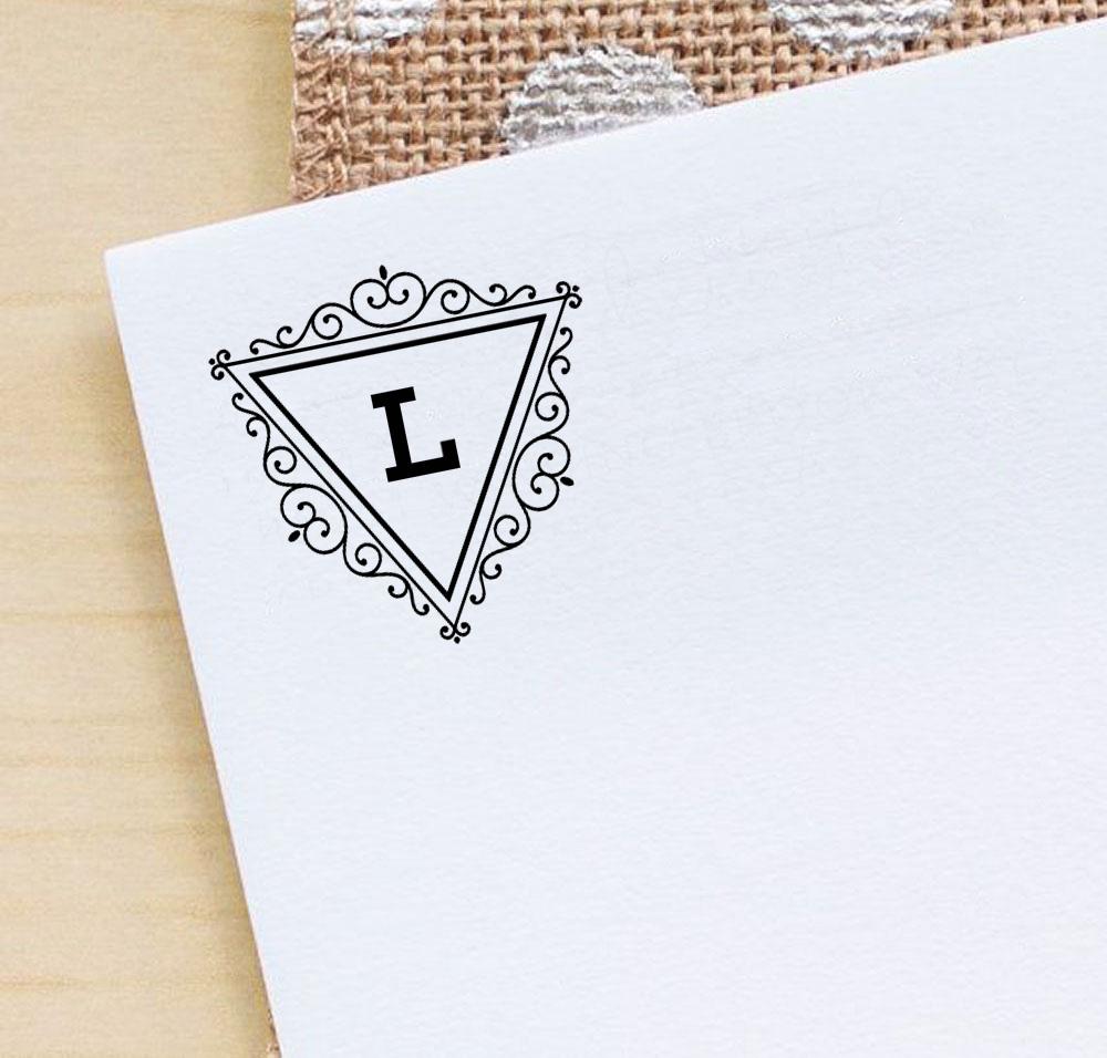 Printtoo Triangle Swirl Border L Alphabet Monogram Initial Office Stationary R-40 Self Inking Rubber