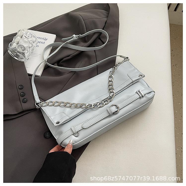 Niche 2025 New Underarm Bag Women's Large-capacity Trendy Cool Chain Shoulder Bag Casual Commuter Versatile Messenger Bag