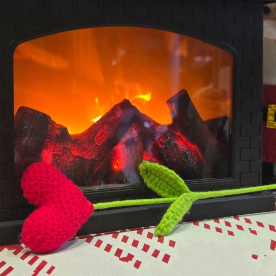 Crochet Heart Picks Handmade Knit Red Heart Bouquet with Green Leaves Valentine's Day Vase Filler for Table Centerpiece Home Decor