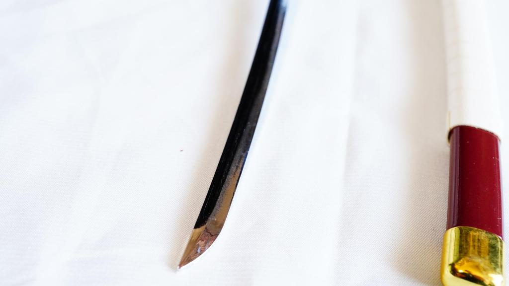 Гриффон Шанкс Ван Пис Мини Оружие Меч Лук Стрела Щит Аксессуары Брелок Фигурка Кукла Дисплей Украшение Аниме Игра Сплав Игрушка Металлическая Миниатюра