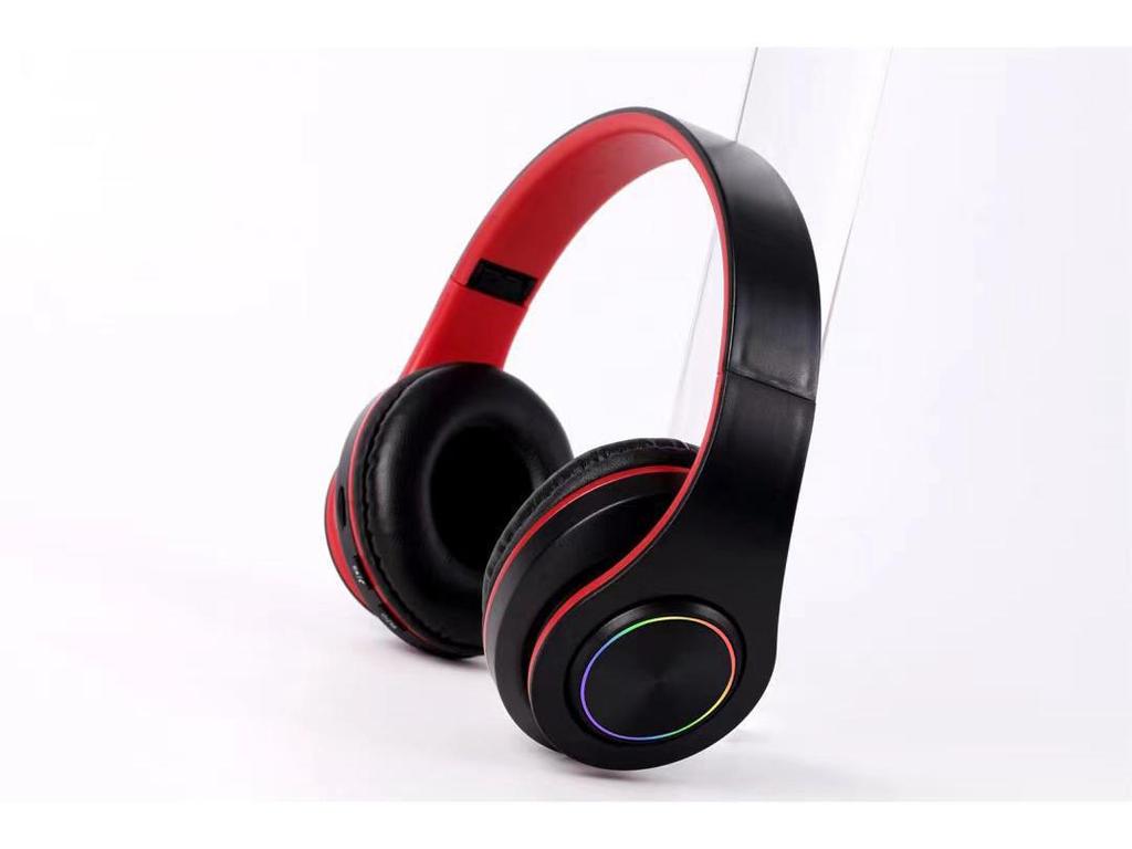 Яркая Bluetooth-гарнитура с мощными басами — беспроводные спортивные и игровые наушники