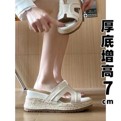 Женская обувь – Сандалии