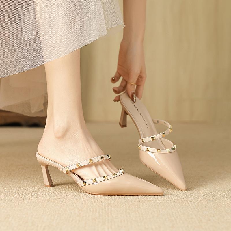 Сексуальные и тонкие, на высоком каблуке, с мелким вырезом, с острым носком, с полыми заклепками, женская обувь, тонкий каблук, с закрытым носком, крутые шлепанцы.