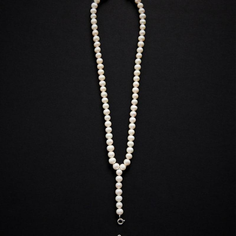 Viollina Graceful Heart Necklace