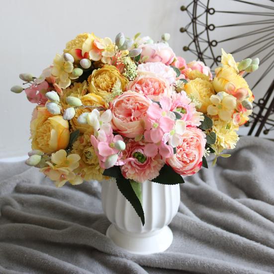 Практичная искусственная гортензия с ярким цветом листьев, не выцветающая