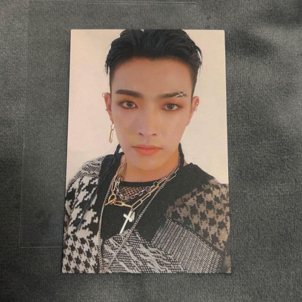 [ИСПОЛЬЗОВАННЫЙ] ATEEZ TREASURE EP.FIN: ВСЕ К ДЕЙСТВИЮ Черный