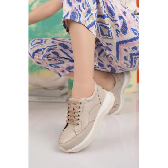 Shoes and Sandals Full Mold Lightweight Polyurethane Sole Women's Casual Sneaker Shoes