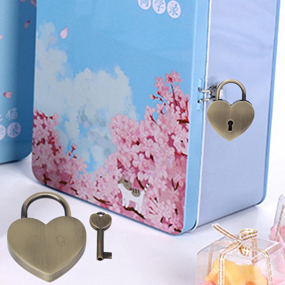 1 Set Heart Lock Metal Vintage Padlock Household Craft Supplies with Key 45x59mmAncient Gold