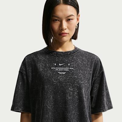 Women's Nike T Shirts Women's Black Crew Neck Moderate