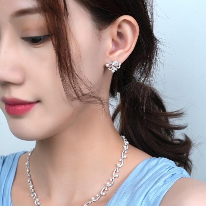 APM Monaco Vine Pearls Fashion Simple High-end Versatile Earrings Women's Silver AE15613XPL