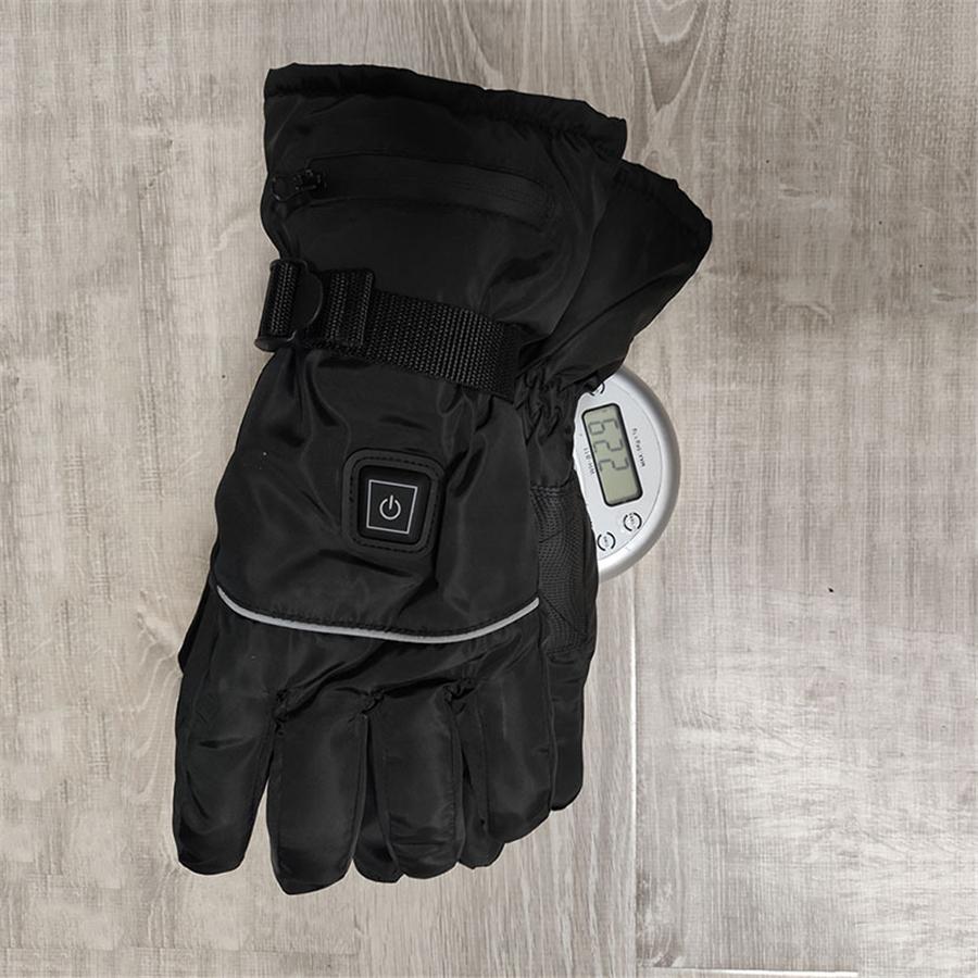1.The Waterproof Layer Inserts Moisture From The Wick And Helps Keep Hands Warm And Dry During Exercise And Play.