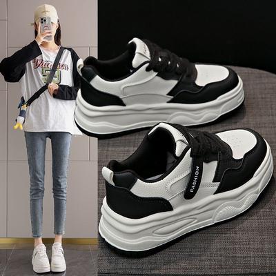 Популярные маленькие белые туфли женские 2024 весна новые кексы толстая подошва увеличивающая рост маленькие женские туфли спортивная и любительская обувь для серфинга прилив