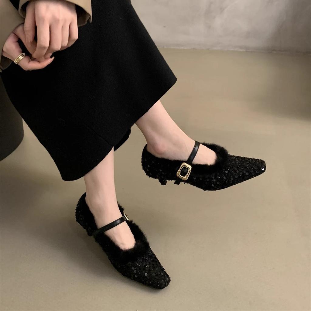 Французские феи туфли на шпильках 2025 года корейская версия нежного темперамента пушистая обувь женская одежда женская обувь Мэри Джейн