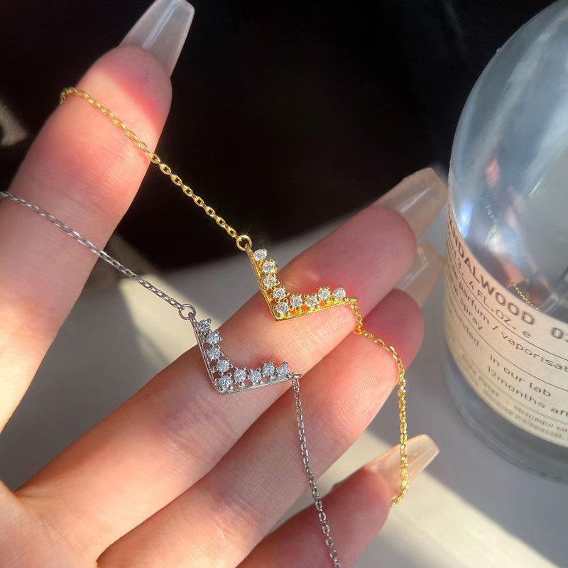 V-образное ожерелье из циркония с бриллиантами и легкой темпераментной роскошной цепочкой на ключицу, новый стиль на осень и зиму