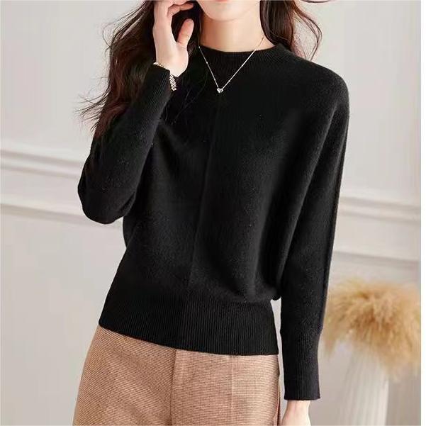 Spring and Autumn Women's Long Sleeve Solid Color Knitted Sweater Round Neck Sweater Autumn and Winter