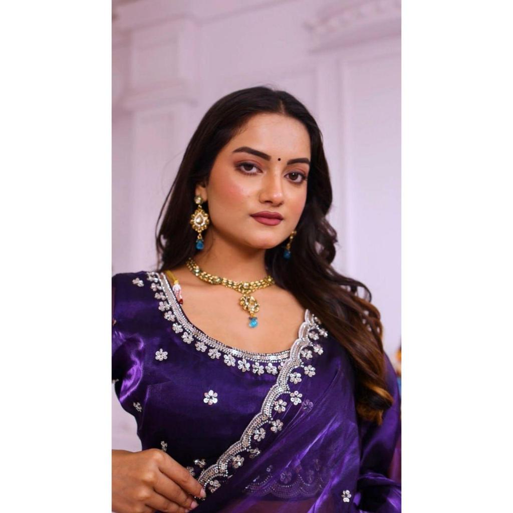 Последнее новое свадебное сари Тяжелая вышивка Настоящий Wal и Moti с пайетками*