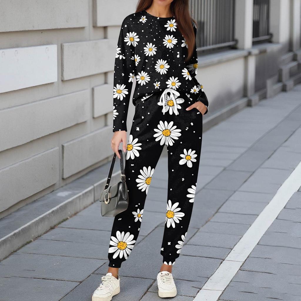 Комплекты для женщин из 2 предметов: футболки с круглым вырезом и длинным рукавом, принтованные спортивные брюки с карманами