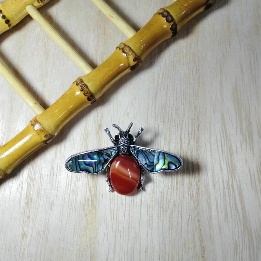 Shell Embedded Butterfly Brooch Pin Pendant With Fashionable Purple Crystal For Women And Men