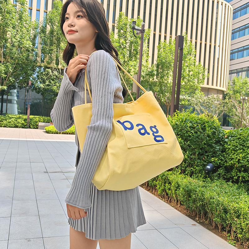Large Capacity Canvas Women's Bag  Versatile Shoulder Tote  Ultra Lightweight  High Quality  Best-seller  Autumn Fashion