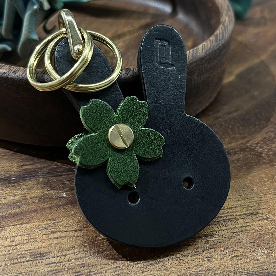 Genuine Leather Bunny Keychain - Cute Rabbit Pendant Charm, Fashion Car Keyring Accessories for Women Girls