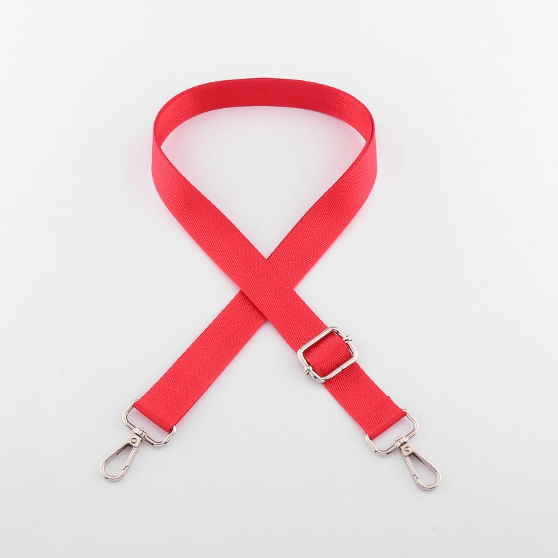 Плетеный ремень с принтом. Камера для телефона. Ремень через плечо. Женская сумка. Ремень через плечо.