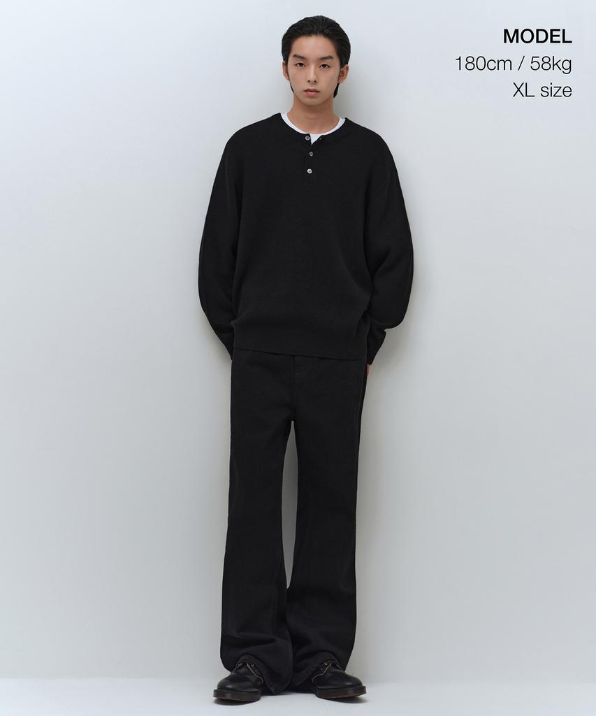 MUSINSA STANDARD [Victoria Wool] Minimal Ribbed Henley Neck Knit [Black]